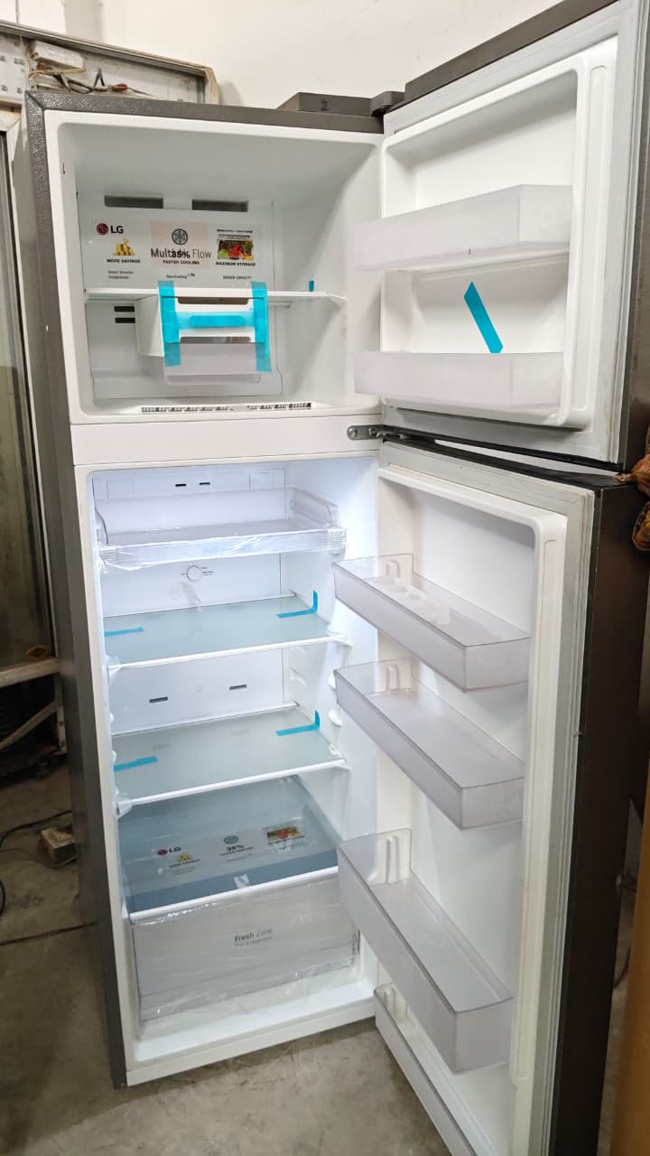 Refurbished LG 246L Double Door Refrigerator