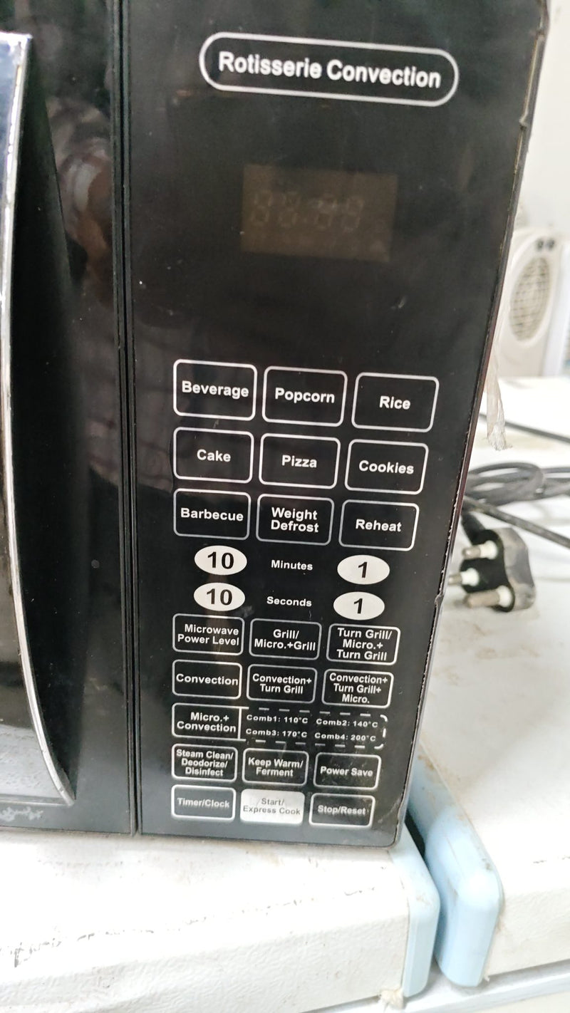 Refurbished Onida Microwave