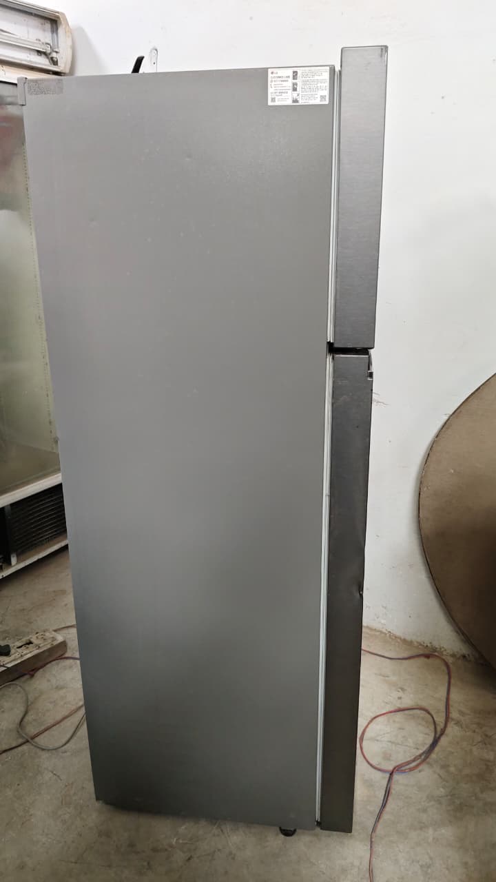 Refurbished LG 246L Double Door Refrigerator